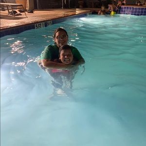 Meet your Posher, Hope